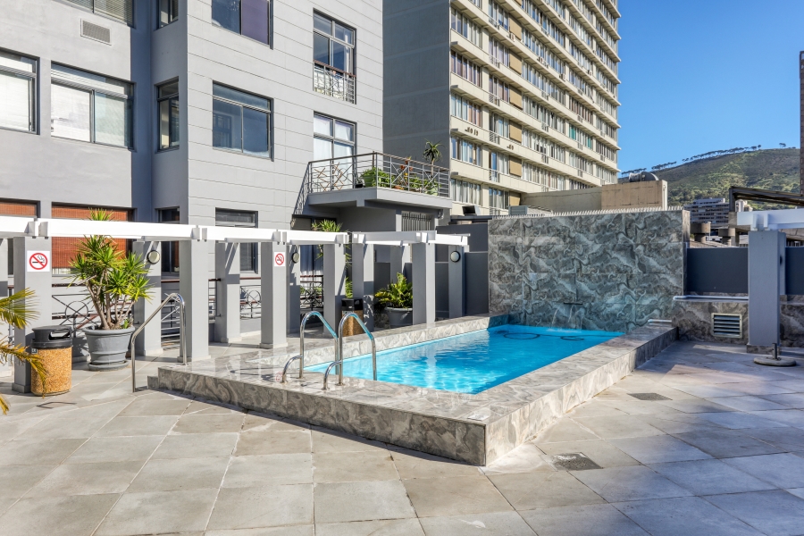 1 Bedroom Property for Sale in Cape Town City Centre Western Cape